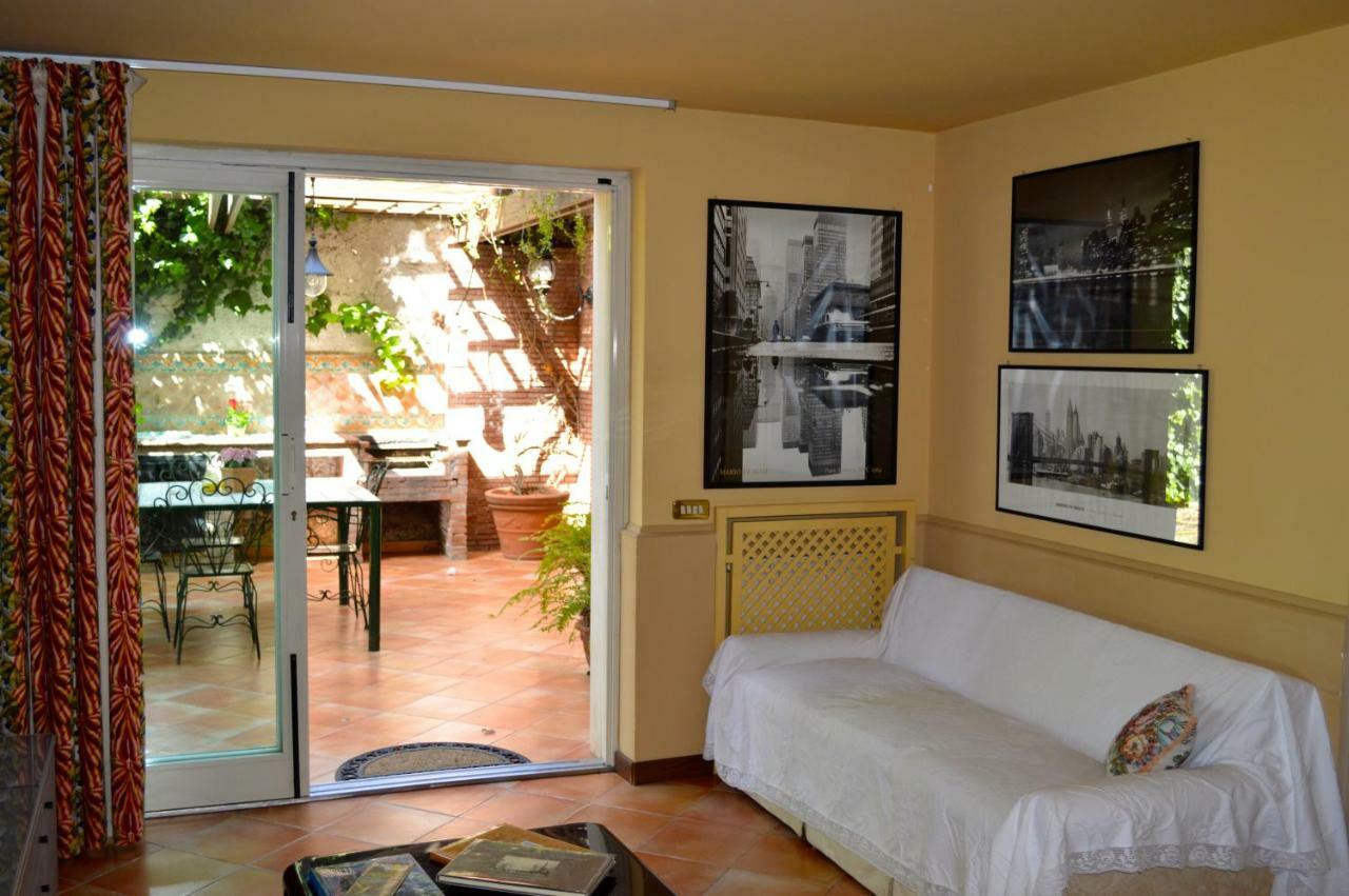 Casa Magnolia Lägenhet Gravina di Catania Exteriör bild