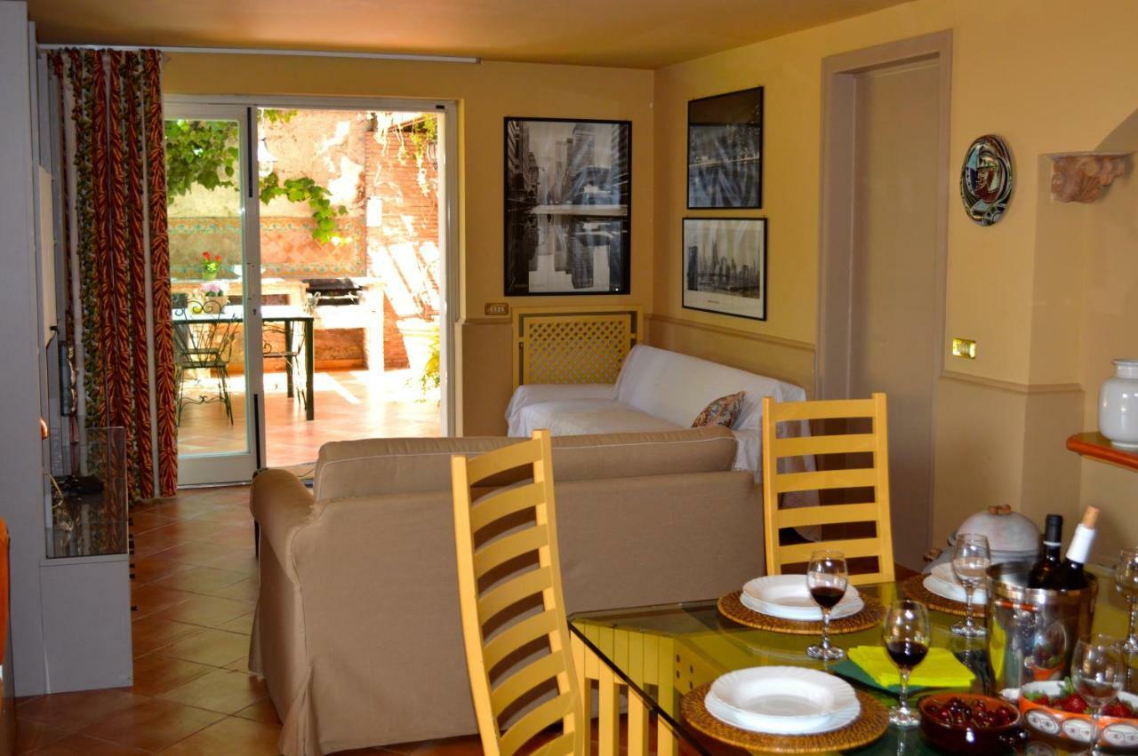 Casa Magnolia Lägenhet Gravina di Catania Exteriör bild